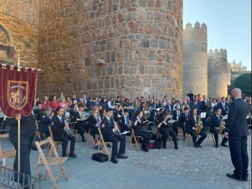 Concierto de la Banda de Música de Ávila. Boleros y Tributos